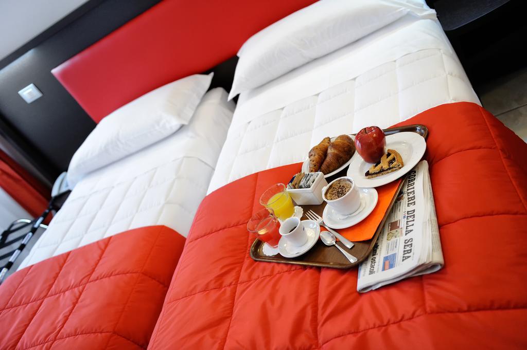 Hotel Al Corso เลนญาโน ภายนอก รูปภาพ