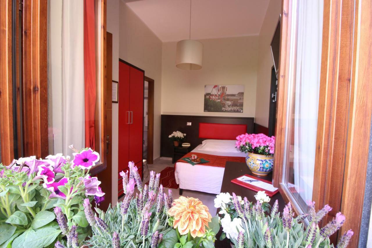 Hotel Al Corso เลนญาโน ภายนอก รูปภาพ